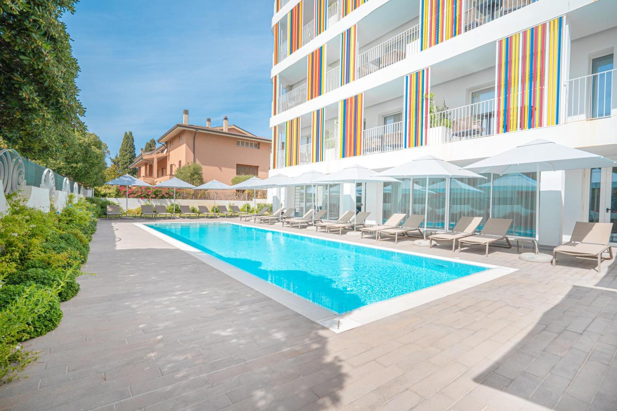 Felix Hotels - Hotel Felix Olbia Exteriör bild